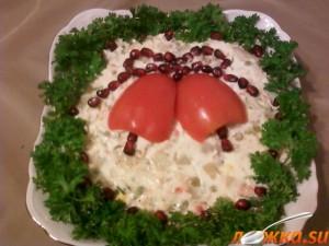 новогодний салат с колокольчиками из сладкого перца