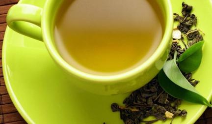 зеленый чай содержит кофеин